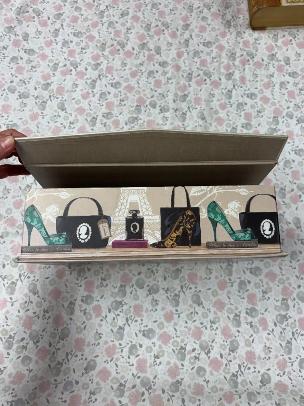 Paris Storage Box - Luggage Look - Magnetic Closure - 9